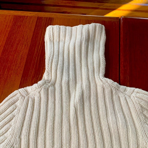 A wool Theory sweater - Picture 3 of 4